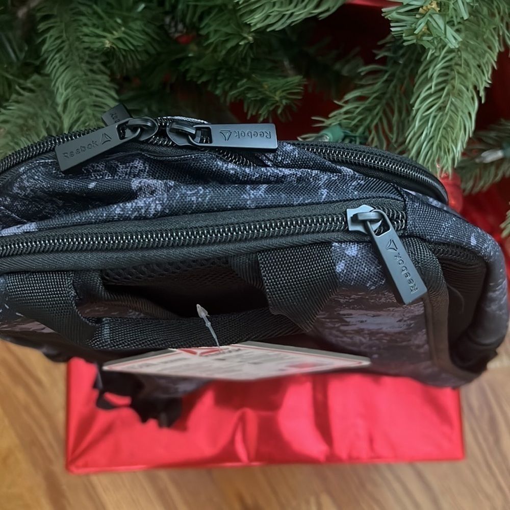 New Reebok Backpack🎒 - Picture 9 of 9